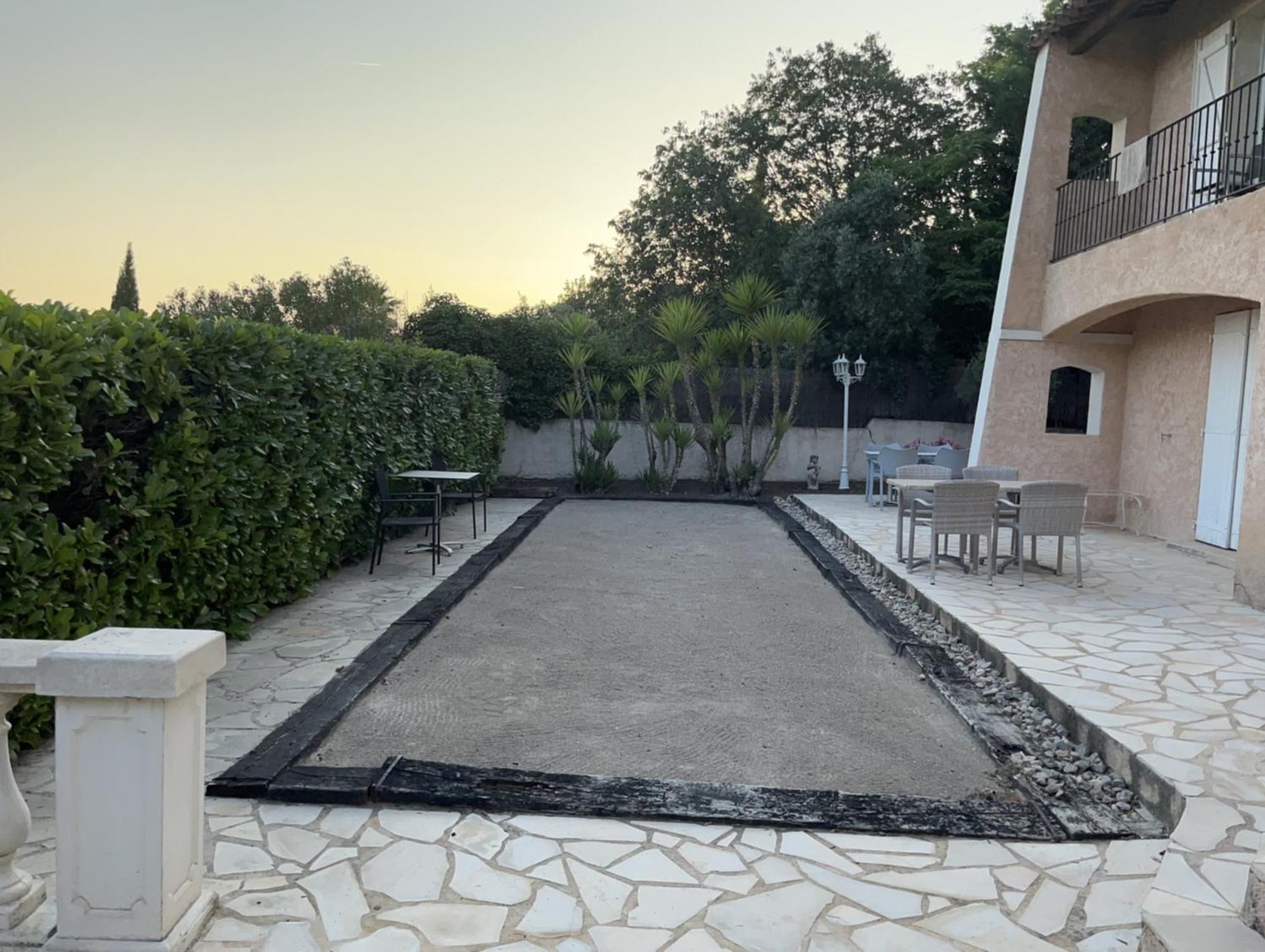 Rez De , Beau Jardin Avec Piscine Holiday home