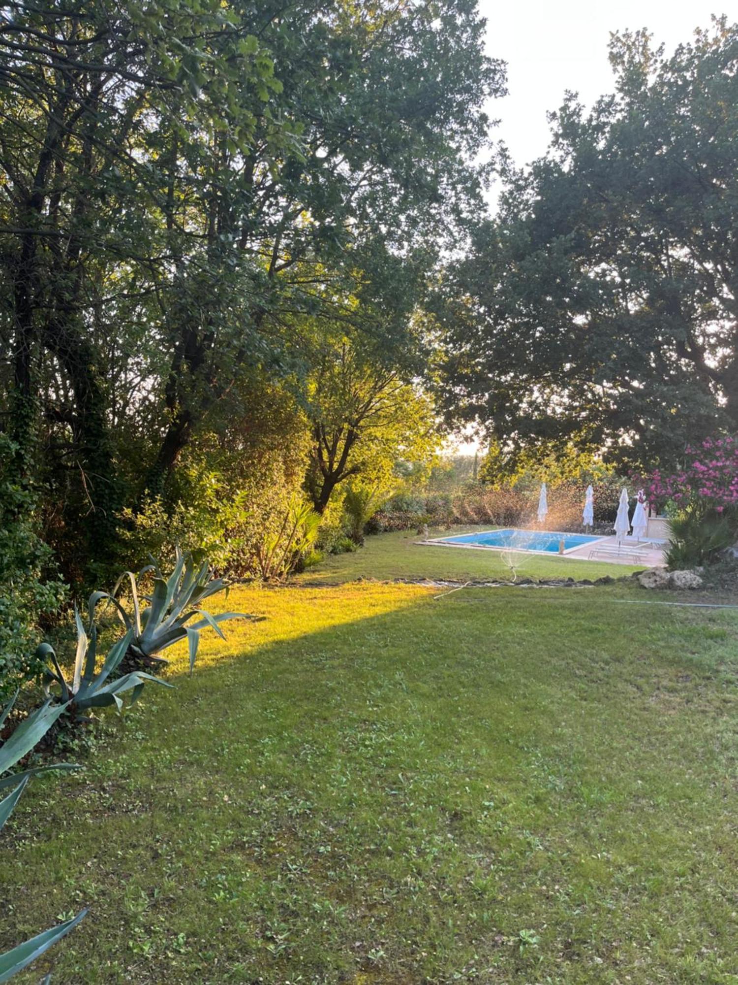Casa vacanze Rez De , Beau Jardin Avec Piscine Draguignan