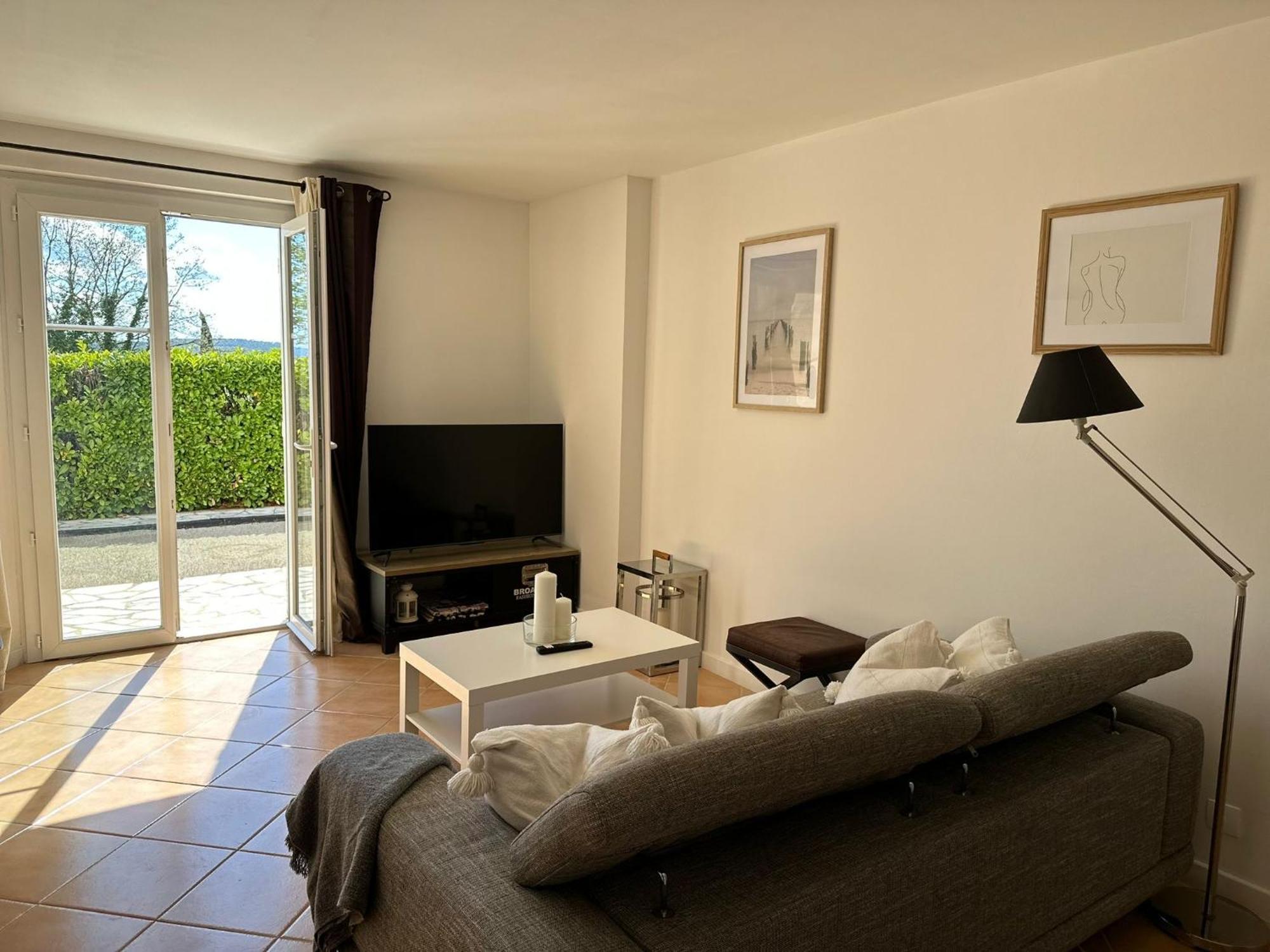 Rez De , Beau Jardin Avec Piscine Vakantiehuis Draguignan