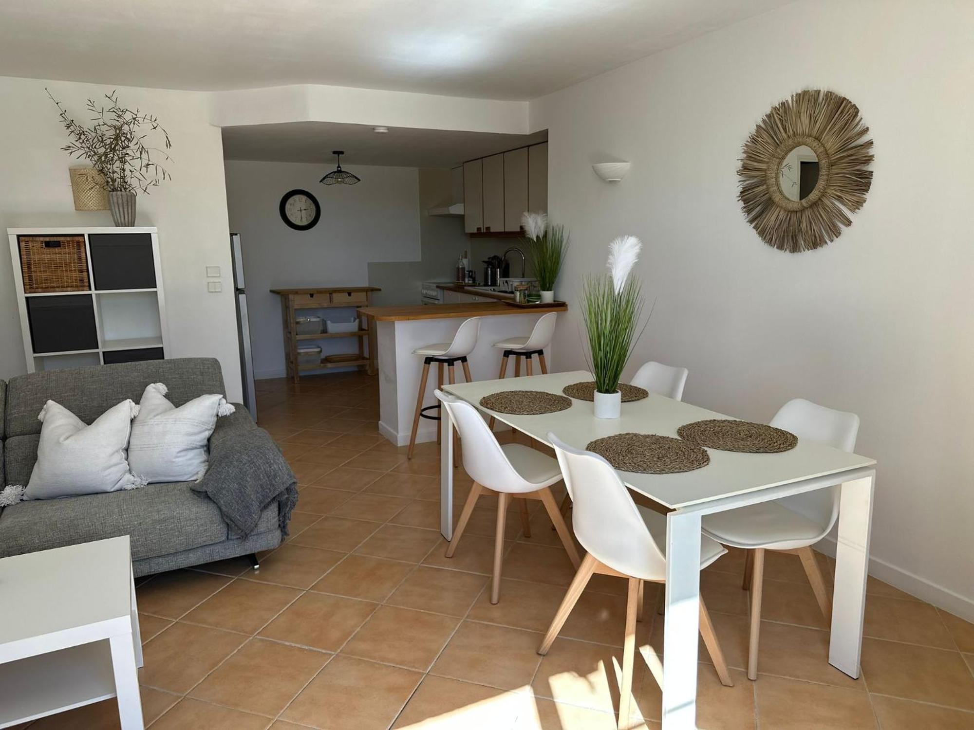 Rez De , Beau Jardin Avec Piscine Vakantiehuis